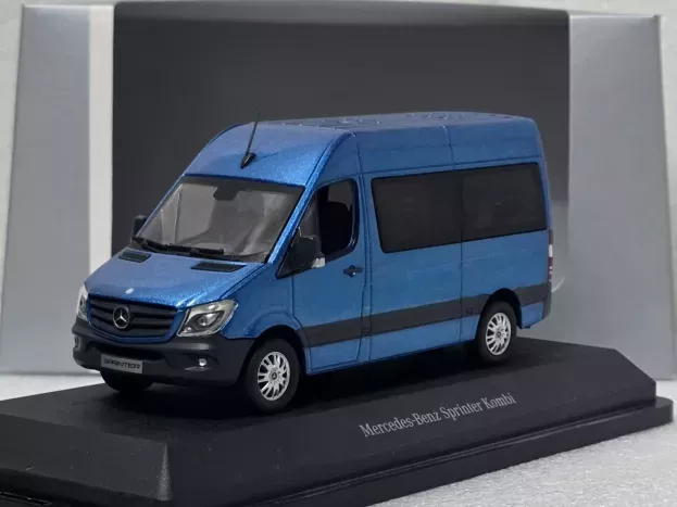 Premium Classixxs Mercedes Sprinter Traveliner Minibus 2013 1:43 B66004641