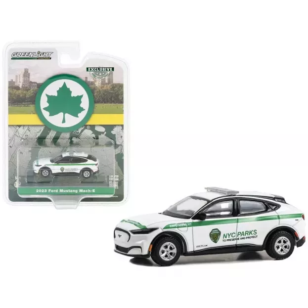 Greenlight Ford Mustang Mach-e Nycd Of Parks 2023 1:64 30480