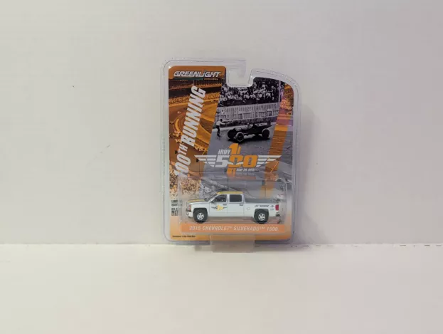 Greenlight Chevrolet Silverado Pick-up 2015 100th Running Indianapolis Indy 500 1916-2016 1:64 29869
