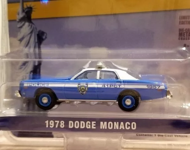 Greenlight Dodge Monaco New York City Police Department 1978 1:64 30292