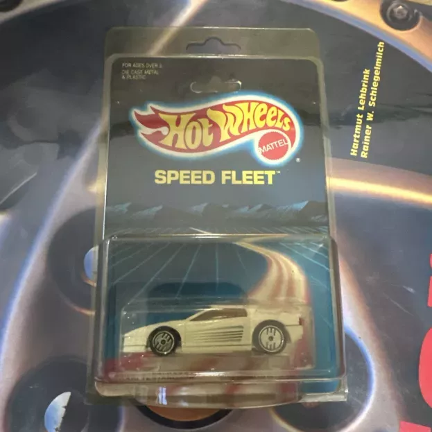 Hot Wheels Ferrari Testarossa 1984 1:55 1897