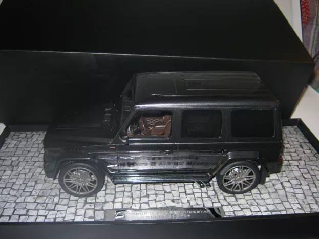 Minichamps Mercedes G-class V12 800 Brabus Widestar 2010 1:18 107032300