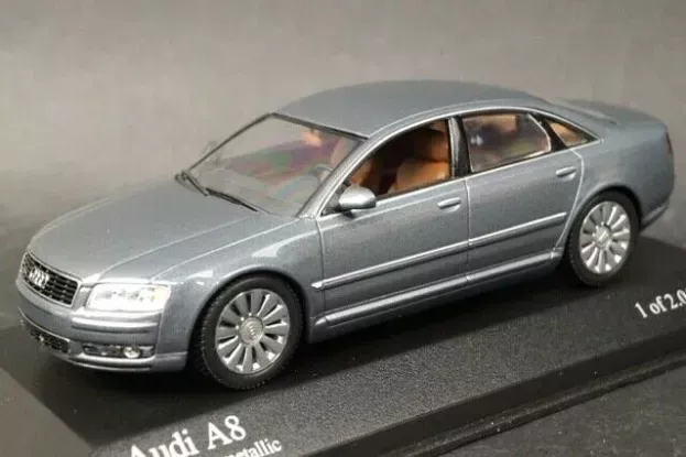 Minichamps Audi A8 2002 1:43 400011800