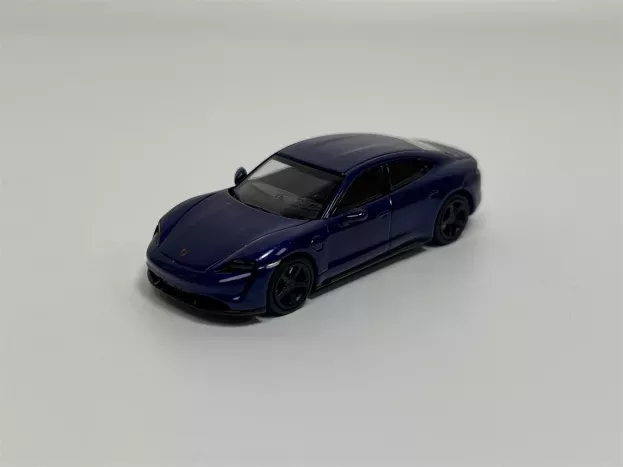 Minichamps Porsche Taycan Turbo S 2019 1:87 870068401