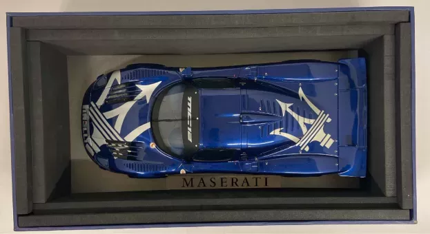 BBR Maserati Mc12 Geneve Motor Show 2004 1:18 P1802