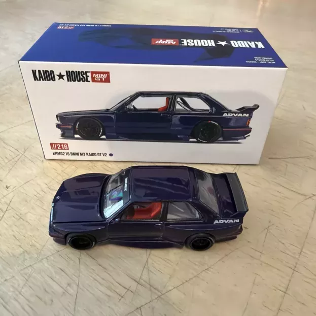Mini GT Bmw 3-series M3 e30 Kaido Gt V2 1989 1:64 KHMG216