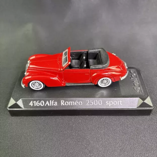 Solido Alfa Romeo 2500 Sport Spider Soft-top Open 1939 1:43 4160