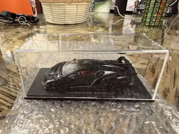 Kyosho Lamborghini Veneno 2013 1:43 05571GRW