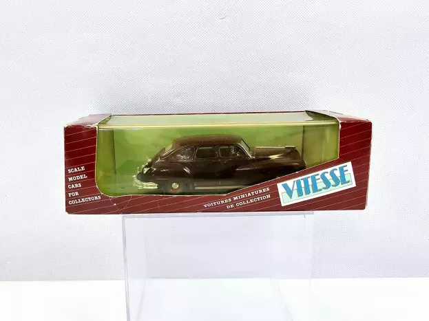 Vitesse Chrysler Windsor Sedan 1947 1:43 370
