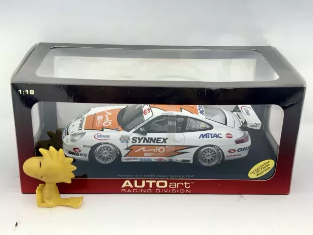 AUTOart Porsche 911 996 GT3R Asian Carrera Cup Scott Miau 2 1:18 80488