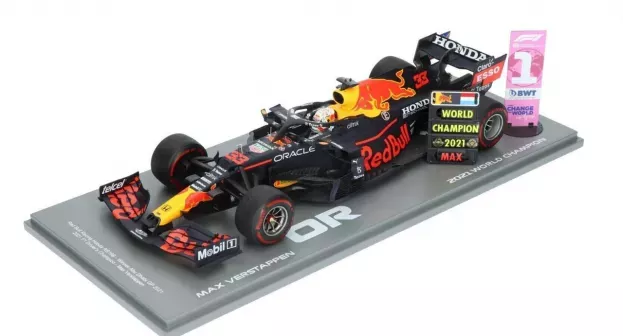 Spark Red Bull F1 Rb16b Honda Ra620h Team Red Bull Racing N 33 Winner Abu Dhabi Gp With Pit Board Max Verstappen 2021 World Champion Con Vetrina With Showcase Special Box 1:18 18S609