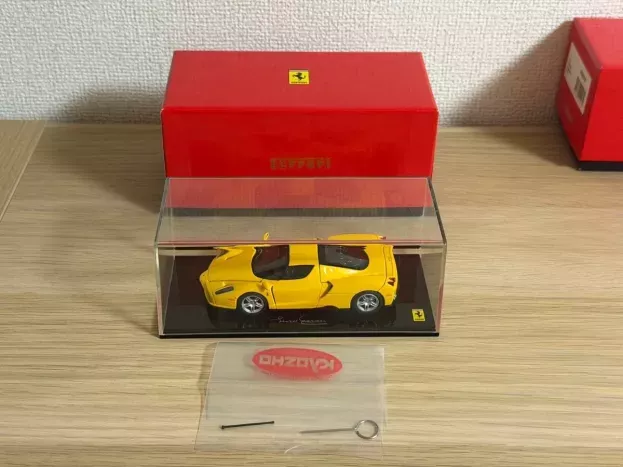 Kyosho Ferrari Enzo 2002 With Openings 1:43 05001Y