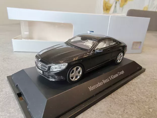Kyosho Mercedes S-class Coupe 2015 1:43 B66961240
