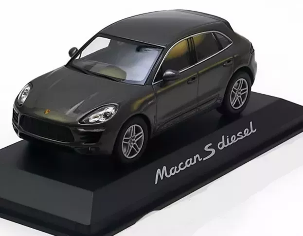 Minichamps Porsche Macan S Diesel 2013 1:43 WAP0201510E