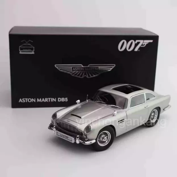 AUTOart Aston Martin Db5 1964 007 James Bond Goldfinger Missione Goldfinger With Weapons 1:18 70296
