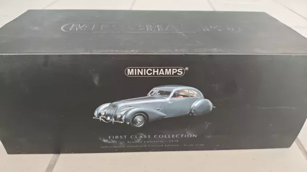 Minichamps Bentley Embiricos Coupe 1939 1:18 107139821