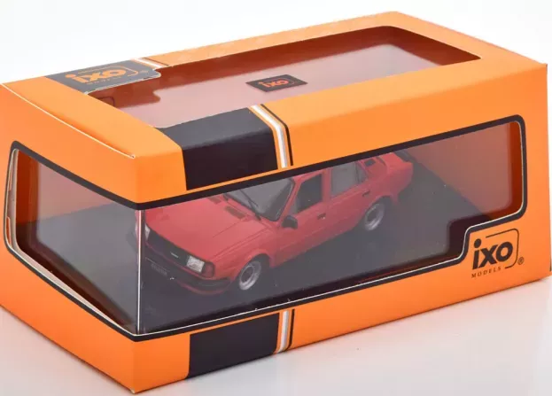 IXO Models Skoda 120l 1983 1:43 CLC403N