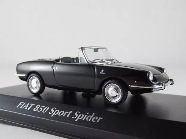 Minichamps Fiat 850 Sport Spider 1968 1:43 940121231