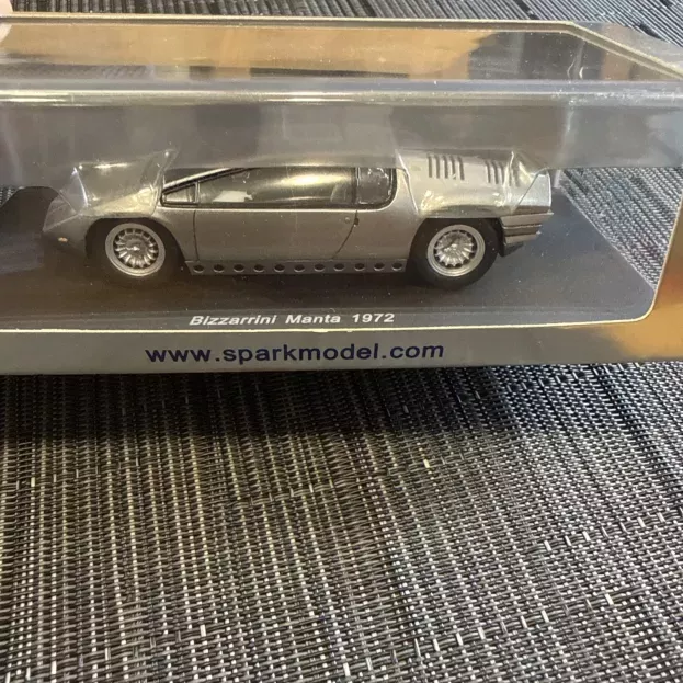 Spark Bizzarrini Manta 1972 1:43 S0694