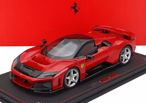 BBR Ferrari F80 2024 Silver Rims Con Vetrina With Showcase 1:18 P18253A-VET