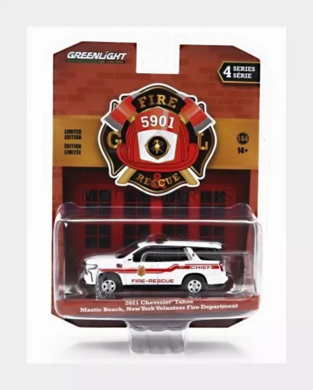 Greenlight Chevrolet Tahoe Mastic Beach Fire Engine 2021 1:64 67050F