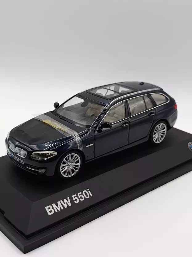 Schuco Bmw 5-series 550i Station Wagon f11 2010 1:43 80422158010