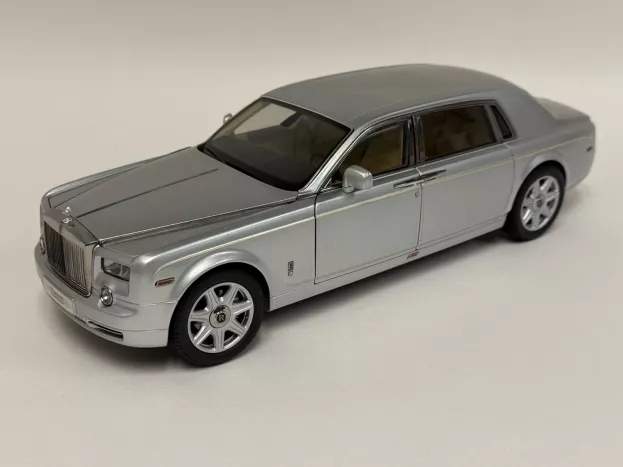 Kyosho Rolls Royce Phantom Ewb Limousine 2012 1:18 08841S