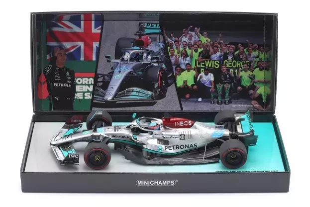 Minichamps Mercedes F1 W13e Team Mercedes-amg Petronas F1 N 63 first F1 Win Winner Brazilian Gp 2022 George Russell 1:18 113222163