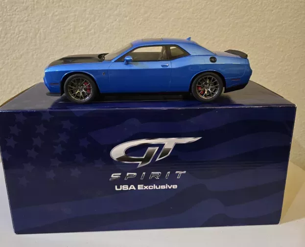 GT Spirit Dodge Challenger Hellcat Srt Coupe 2018 1:18 US006
