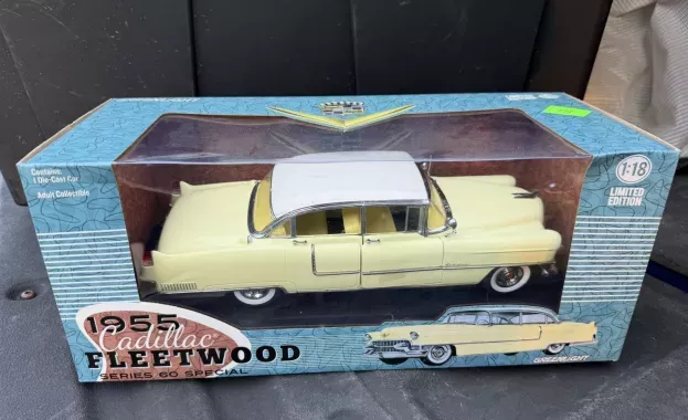 Greenlight Cadillac Fleetwood Series 60 Special 1955 1:18 12937