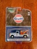 Greenlight Chevrolet C-30 Gulf Truck Carro Attrezzi Wrecker Road Service 1969 1:64 30275