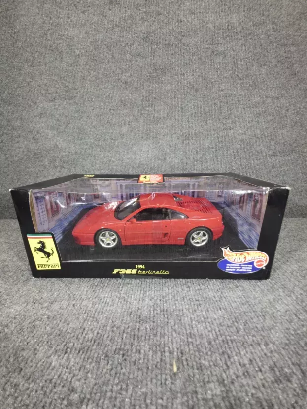 Hot Wheels Ferrari F355 Berlinetta 1995 1:18 23908