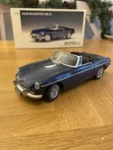 Autoart 1/18 - 76611 MGB Roadster MK2 1969 - Millennium series - Pageant Blue