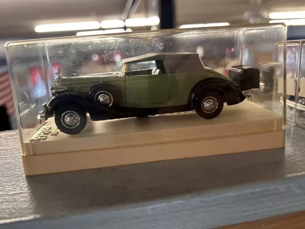 Solido Packard Super Eight 1937 1:43 4037