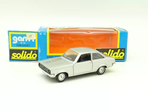 Solido Ford Escort 1:43 45