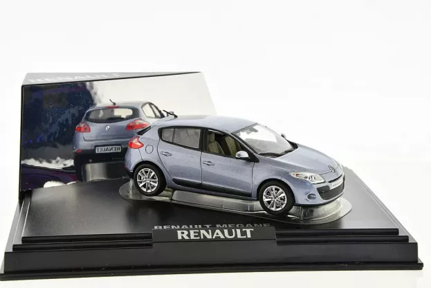Norev Renault Megane 3 Berline 2009 1:43 425973