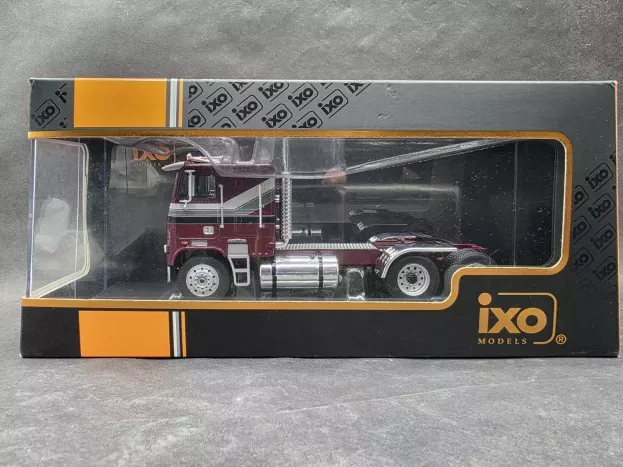 IXO Models Freightliner Fla Truck 3-assi 1993 1:43 TR047