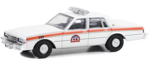 Greenlight Chevrolet Caprice Nyc Ems Medical Service 1987 1:64 30442