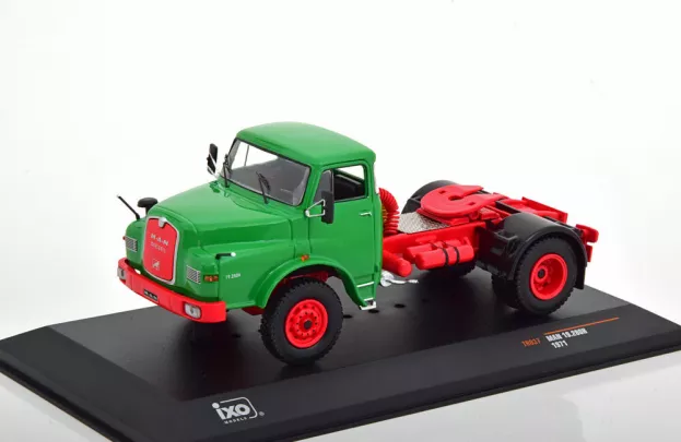 IXO Models Man 19.280h Tractor Truck 2-assi 1971 1:43 TR037