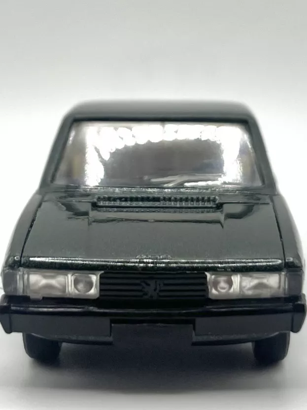 Solido Peugeot 604 1:43 40