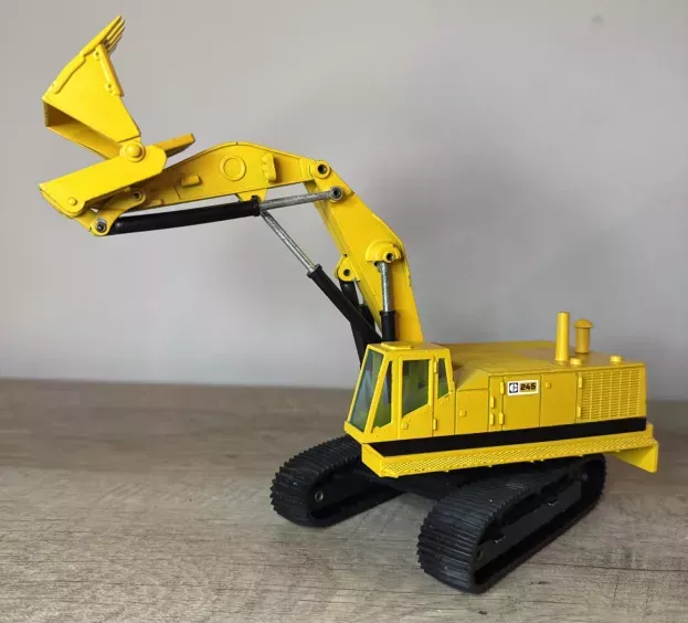 NZG Caterpillar Cat245 Excavator Hydraulikbagger 1:50 160