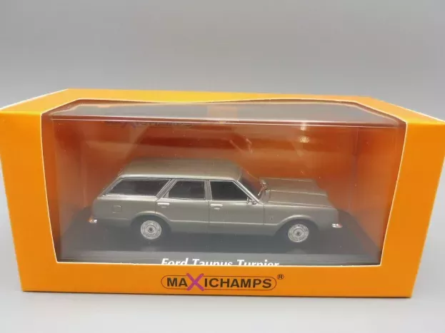 Minichamps Ford Taunus Turnier Station Wagon 1970 1:43 940081310