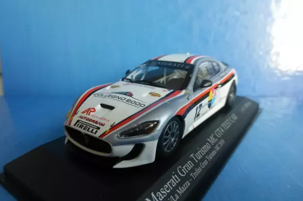 Minichamps Maserati Granturismo Mc Gt4 Coupe N 12 Trofeo Granturismo Mc 2010 Sperati La Mazza 1:43 400101212