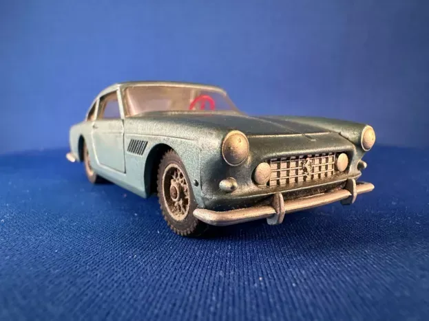 Solido Ferrari 250 Gt 2+2 Beige Interior 1:43 123