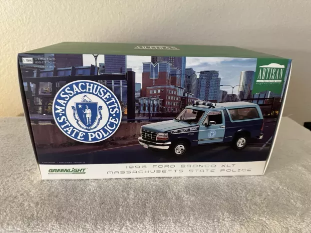 Greenlight Ford Bronco Xlt Massachusetts State Police 1996 1:18 19120