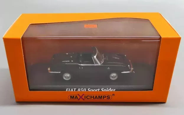 Minichamps Fiat 850 Sport Spider 1968 1:43 940121231