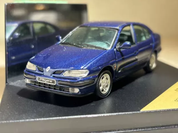 Vitesse Renault Megane Classic 2007 1:43 V075A