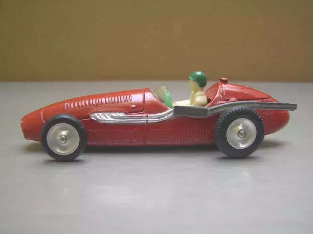 Solido Maserati F1 250 1956 With Driver 1:43 102