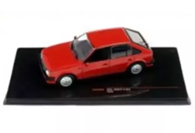 IXO Models Opel Kadett D Gt e 1984 1:43 CLC382N