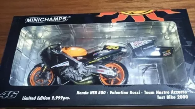 Minichamps Honda Nsr500 Team Nastro Azzurro N 46 Test Bike 2000 Valentino Rossi 1:12 122006186